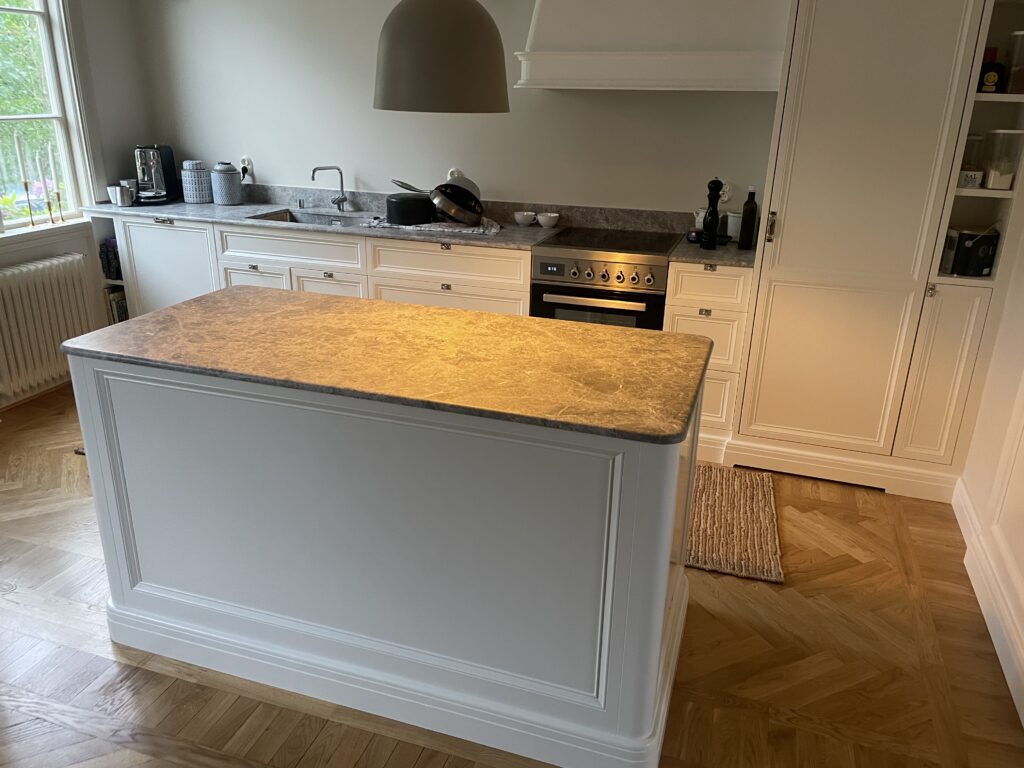 Monterad Premium Kök i samarbete med Taras Hallgren & Son